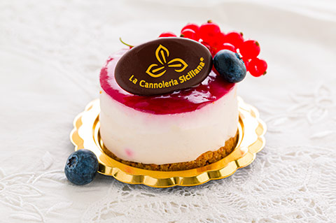 cannoleria-sicialiana-cheesecake-frutti-di-bosco